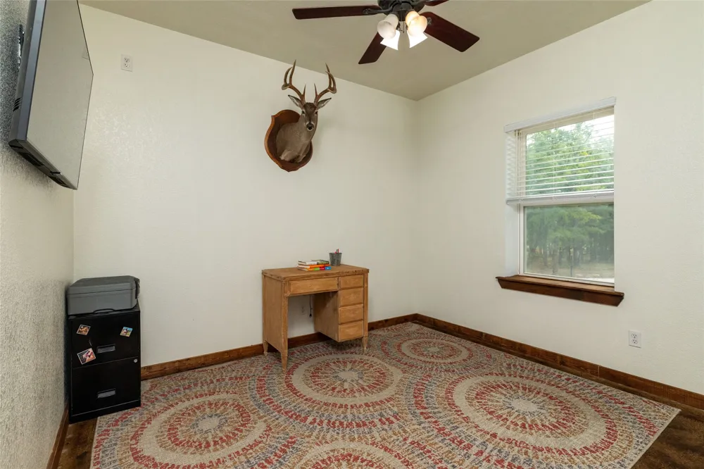891 County Road 3592 Paradise, TX 76073