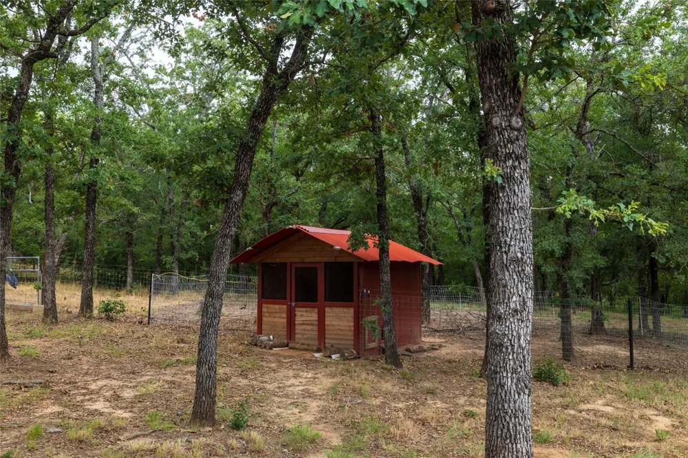 891 County Road 3592 Paradise, TX 76073