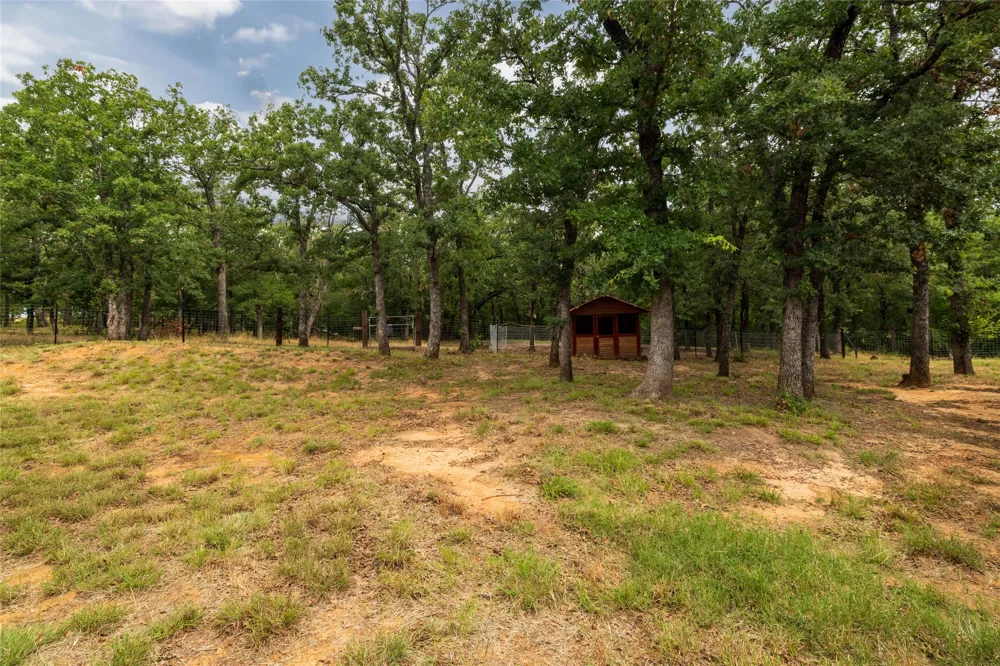 891 County Road 3592 Paradise, TX 76073