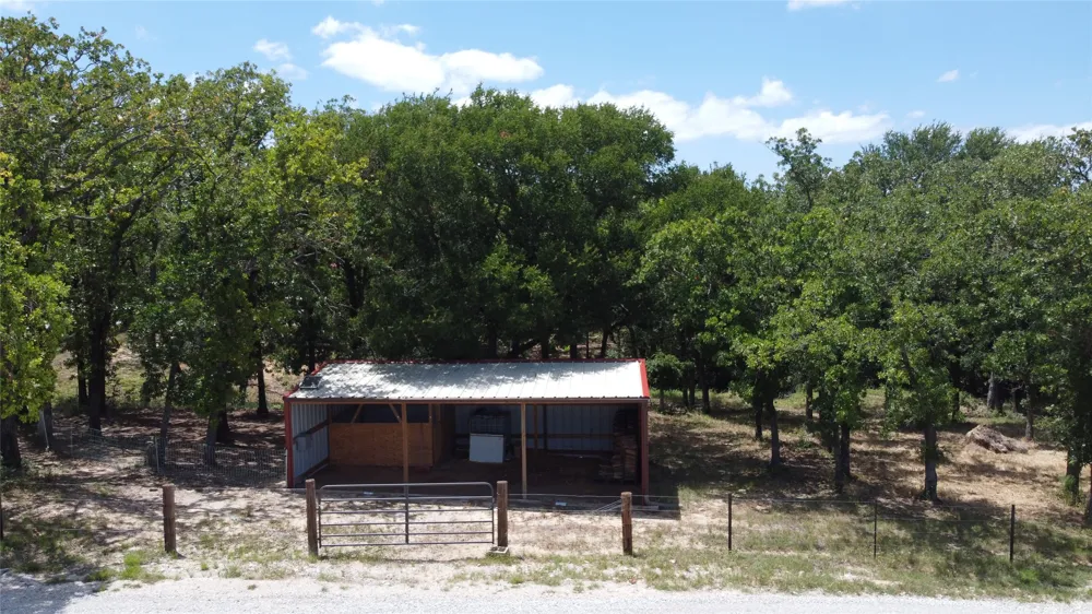 891 County Road 3592 Paradise, TX 76073