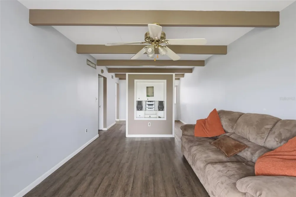2607 CLUB CIRCLE #2607 Lake Wales, FL 33898