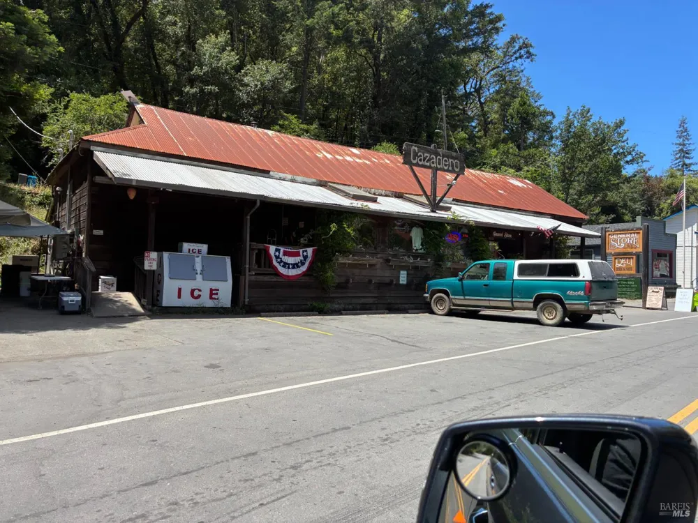 30 Sunrise Mountain Cazadero, CA 95421