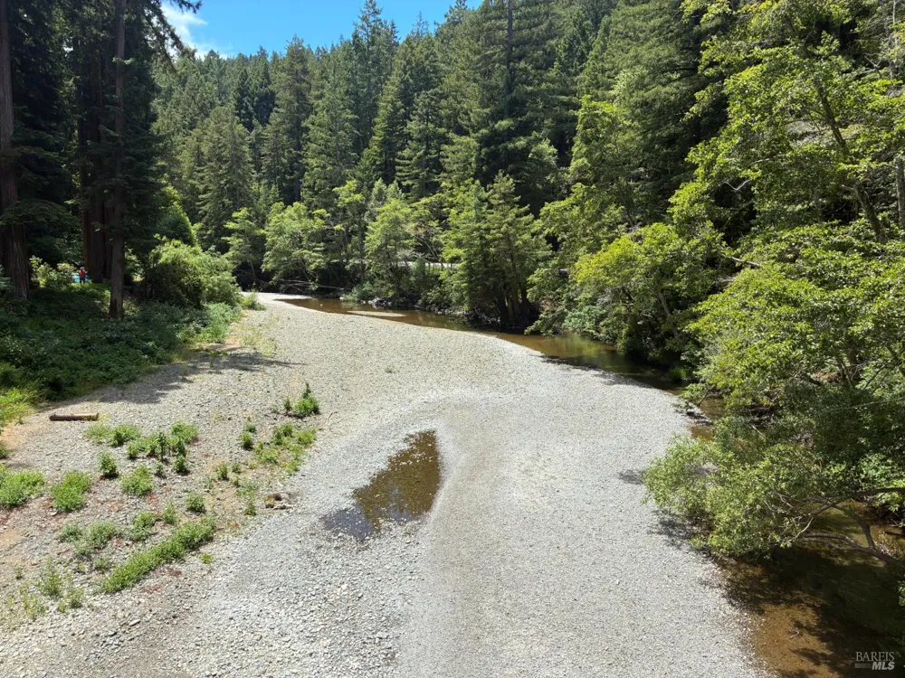 30 Sunrise Mountain Cazadero, CA 95421