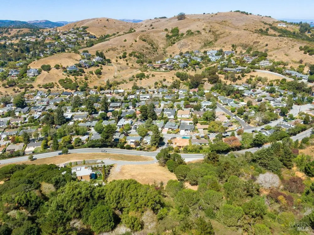 1 Trestle Glen Circle Tiburon, CA 94920