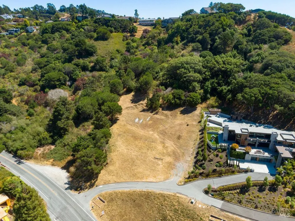 1 Trestle Glen Circle Tiburon, CA 94920