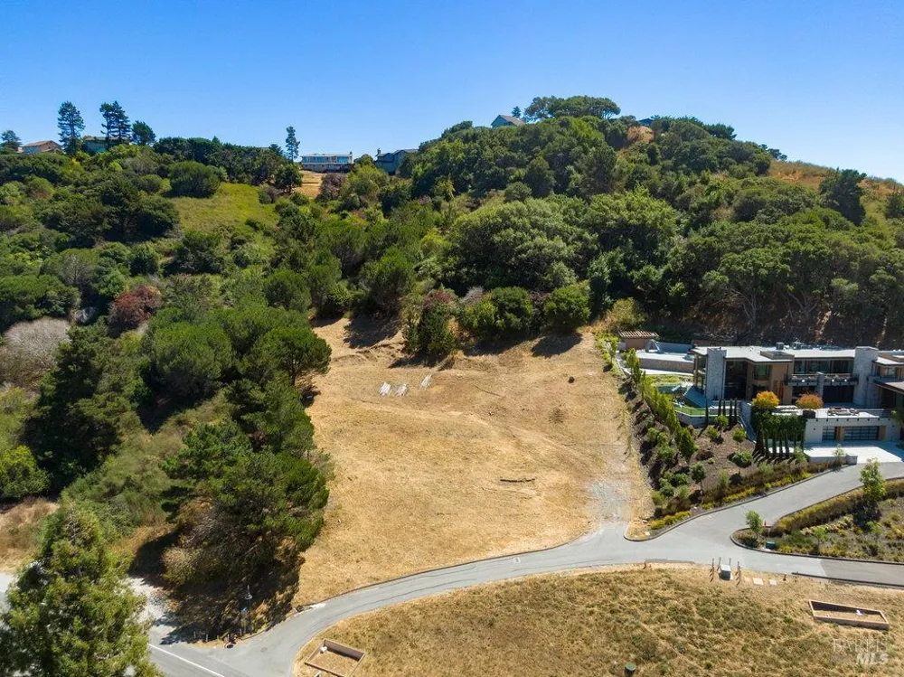 1 Trestle Glen Circle Tiburon, CA 94920