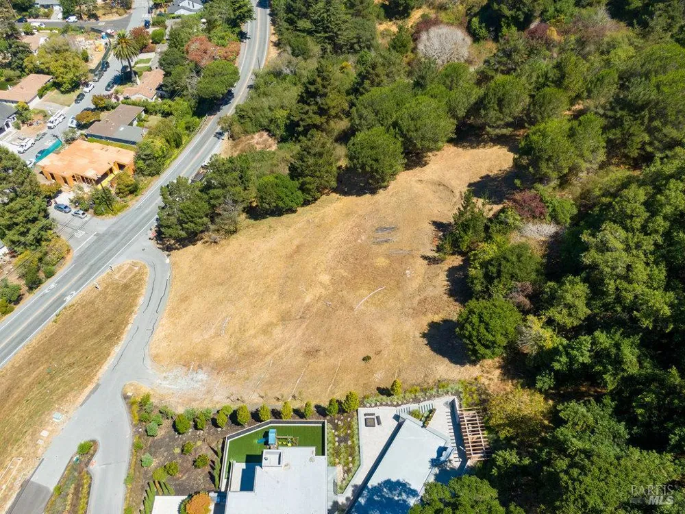 1 Trestle Glen Circle Tiburon, CA 94920