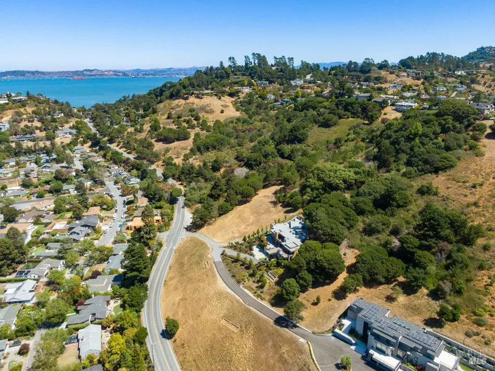 1 Trestle Glen Circle Tiburon, CA 94920