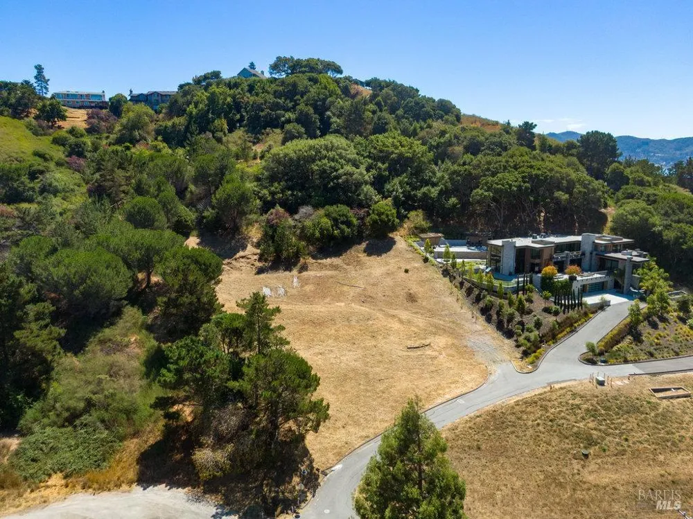 1 Trestle Glen Circle Tiburon, CA 94920