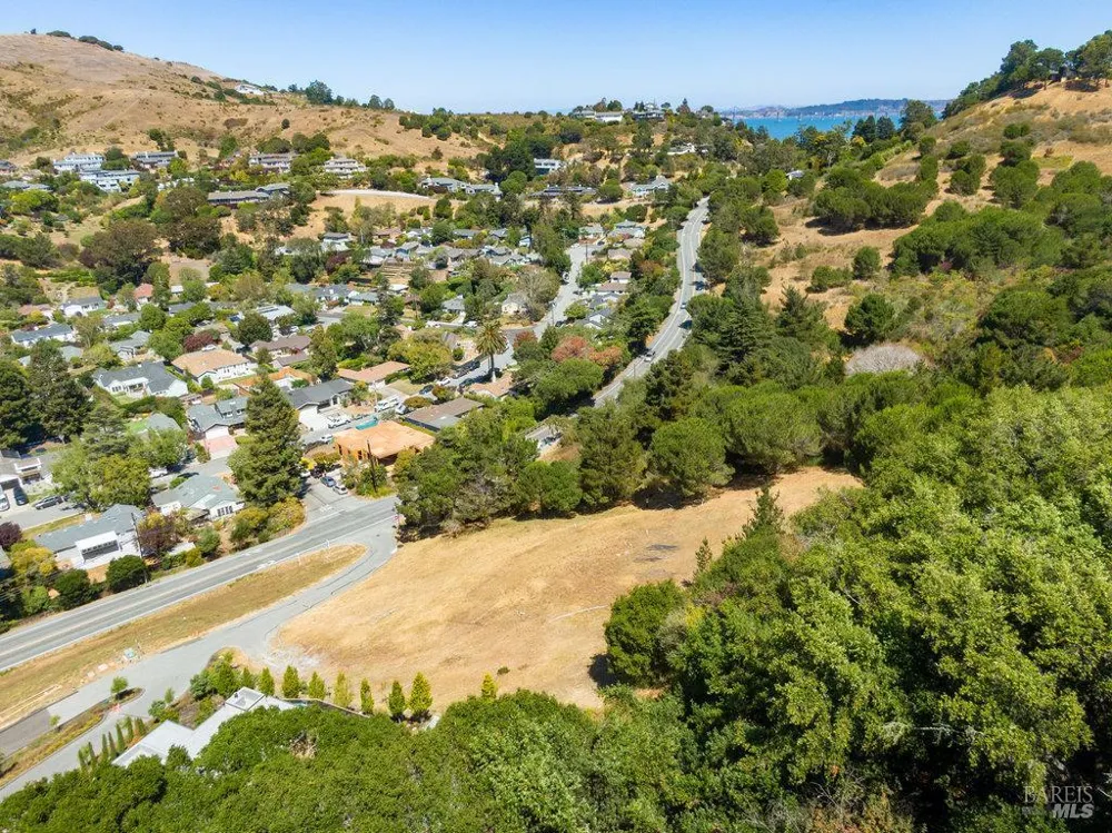 1 Trestle Glen Circle Tiburon, CA 94920