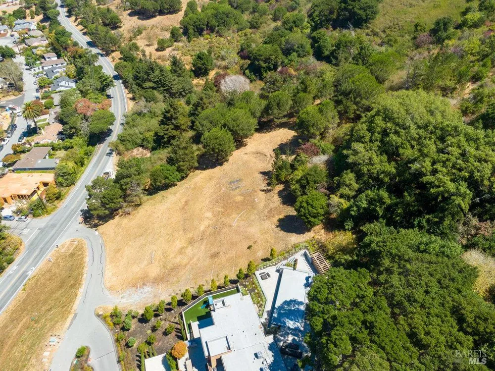 1 Trestle Glen Circle Tiburon, CA 94920