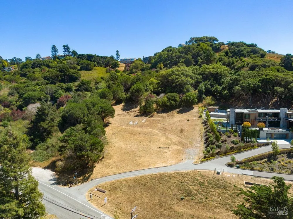 1 Trestle Glen Circle Tiburon, CA 94920