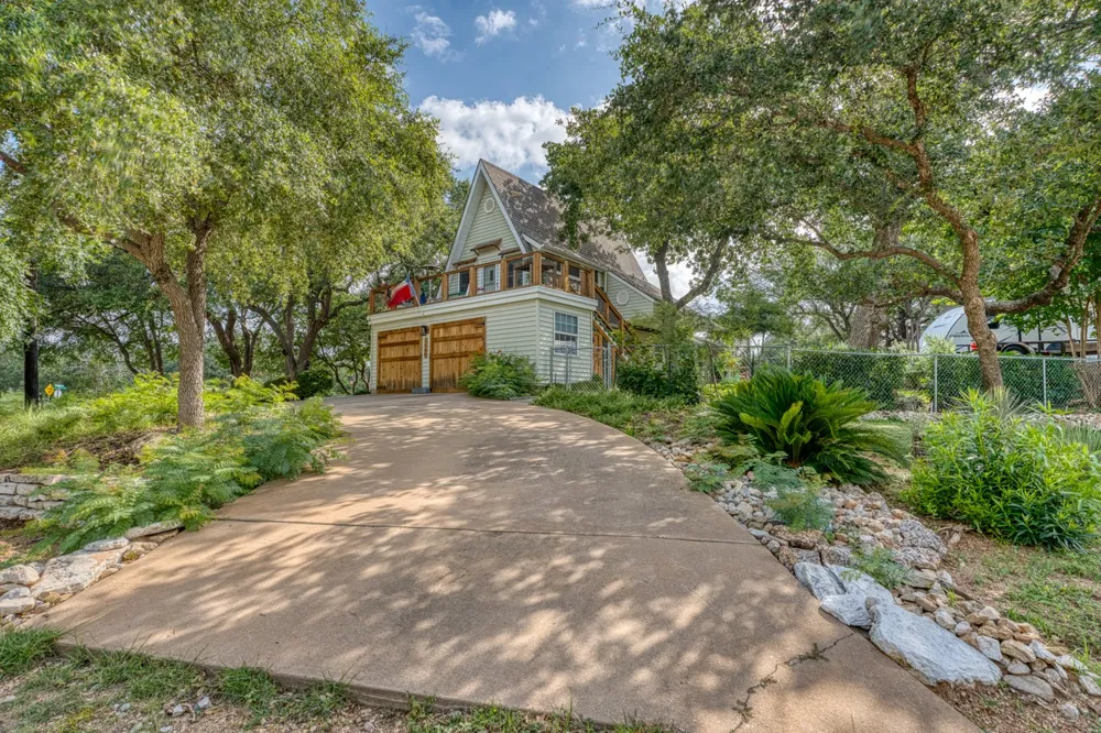 1106 Shorewood Drive Granite Shoals, TX 78654