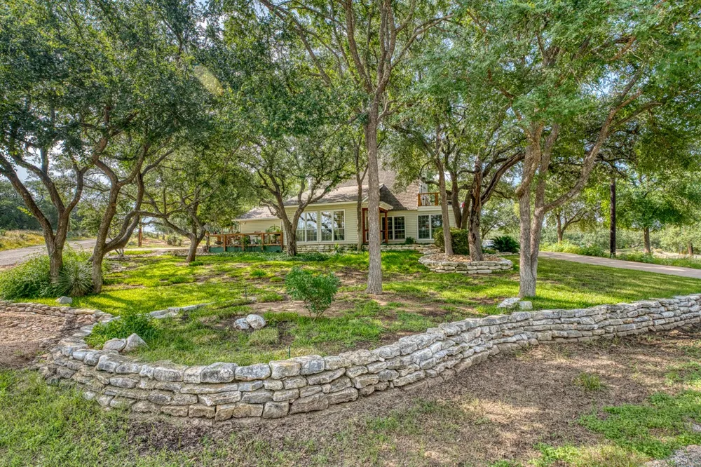 1106 Shorewood Drive Granite Shoals, TX 78654