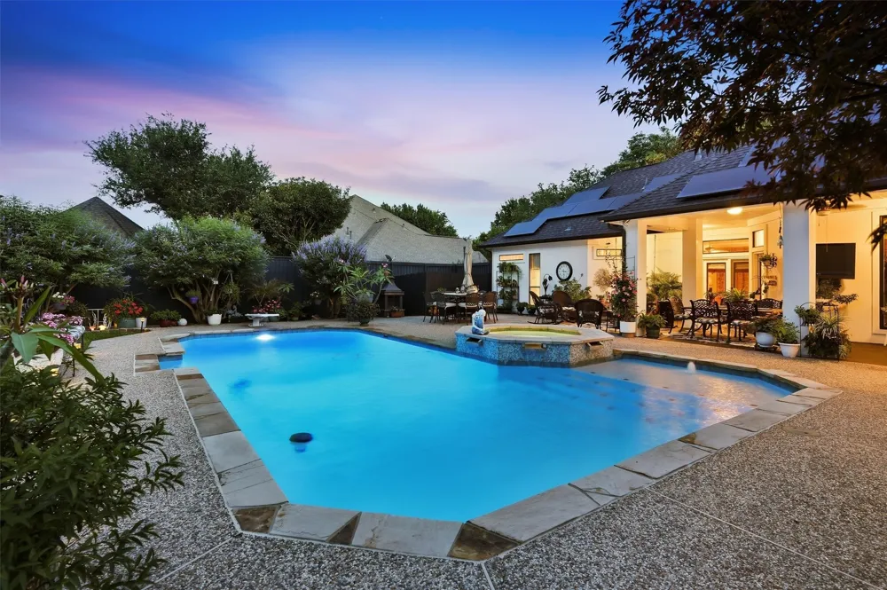 107 Nob Hill Lane Ovilla, TX 75154
