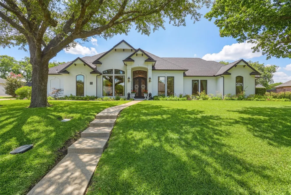 107 Nob Hill Lane Ovilla, TX 75154