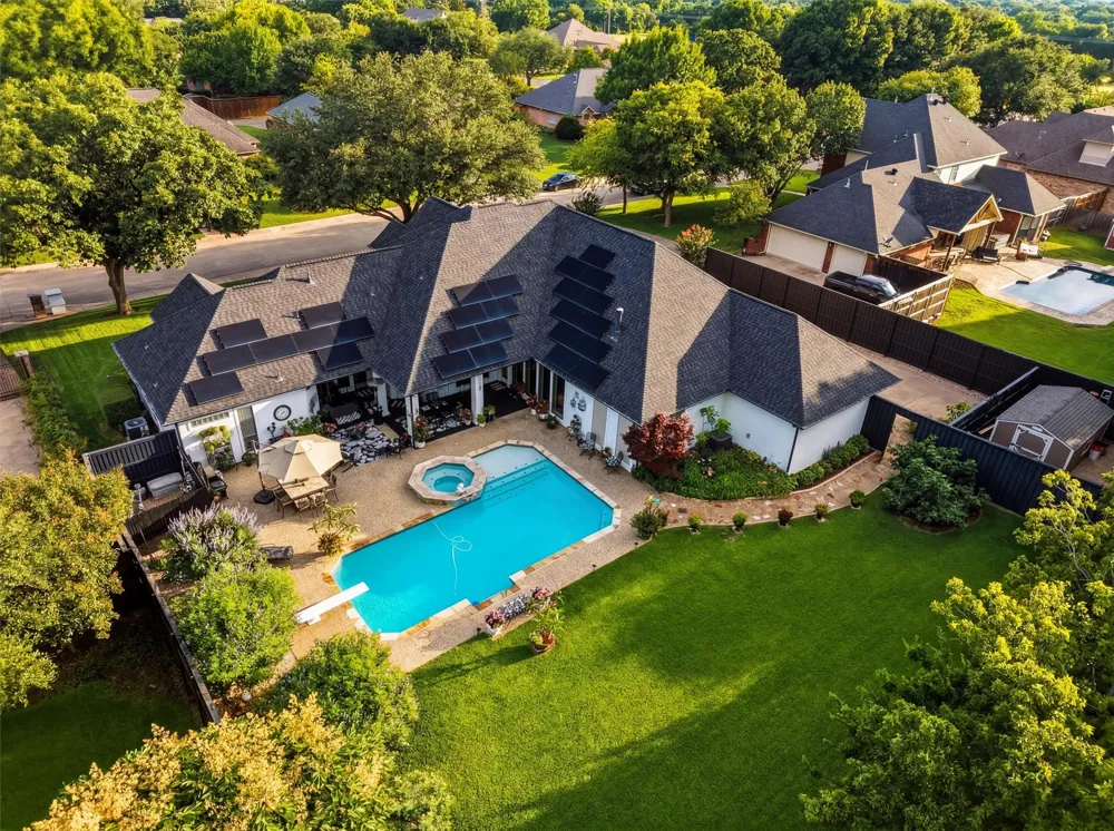 107 Nob Hill Lane Ovilla, TX 75154