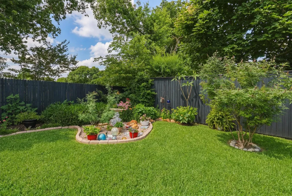 107 Nob Hill Lane Ovilla, TX 75154