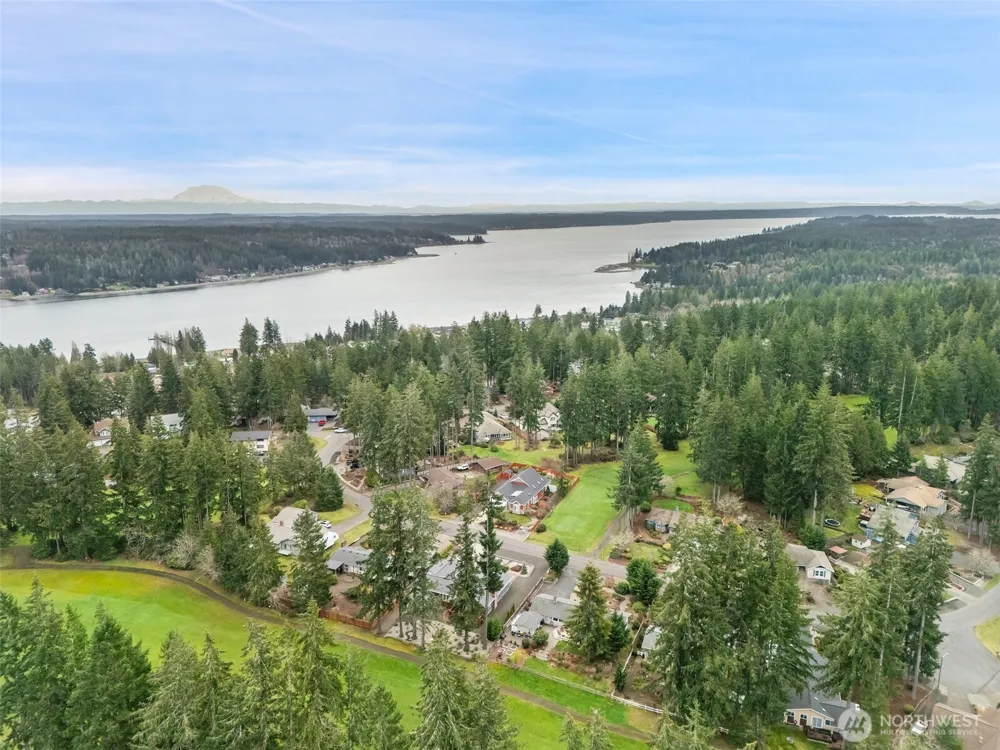 321 E Fairway Dr Allyn, WA 98524