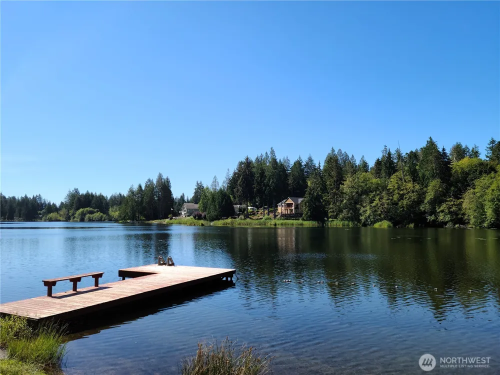 321 E Fairway Dr Allyn, WA 98524