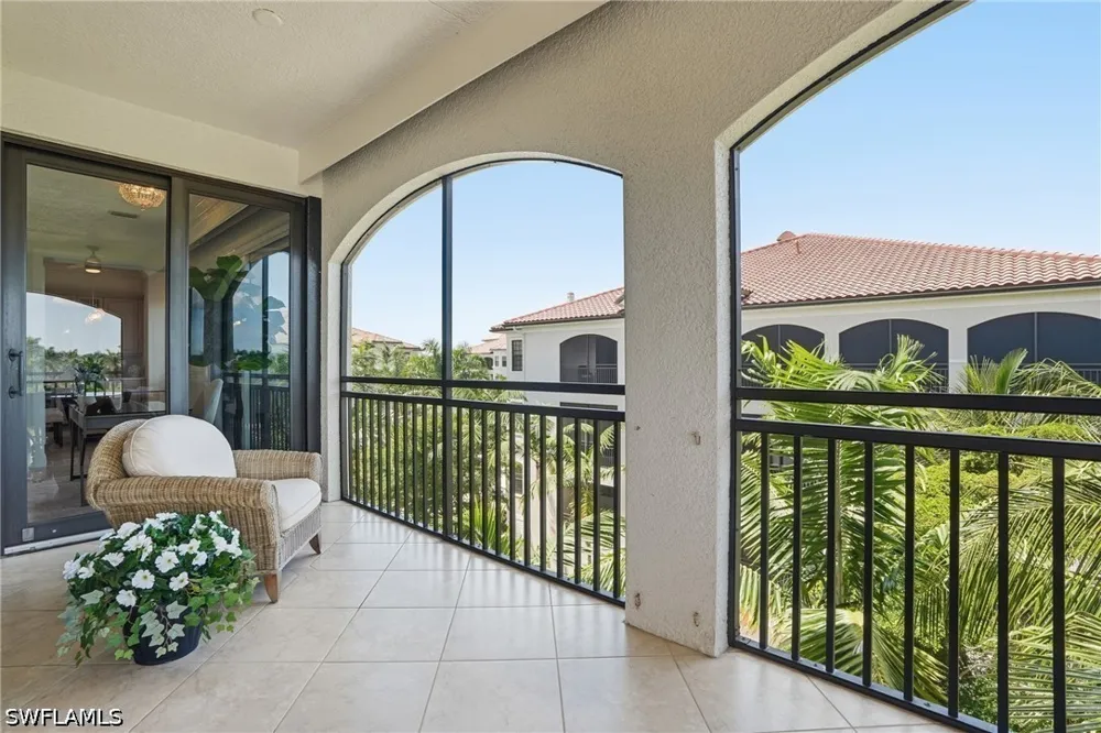 Marquesa Royale Lane #4-302 Naples, FL 34109