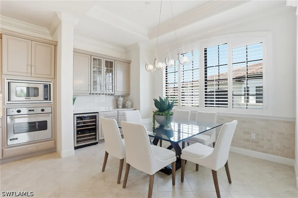 Marquesa Royale Lane #4-302 Naples, FL 34109