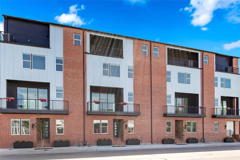 215 Carroll Street Fort Worth, TX 76107