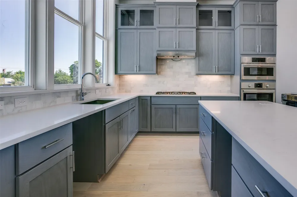 215 Carroll Street Fort Worth, TX 76107