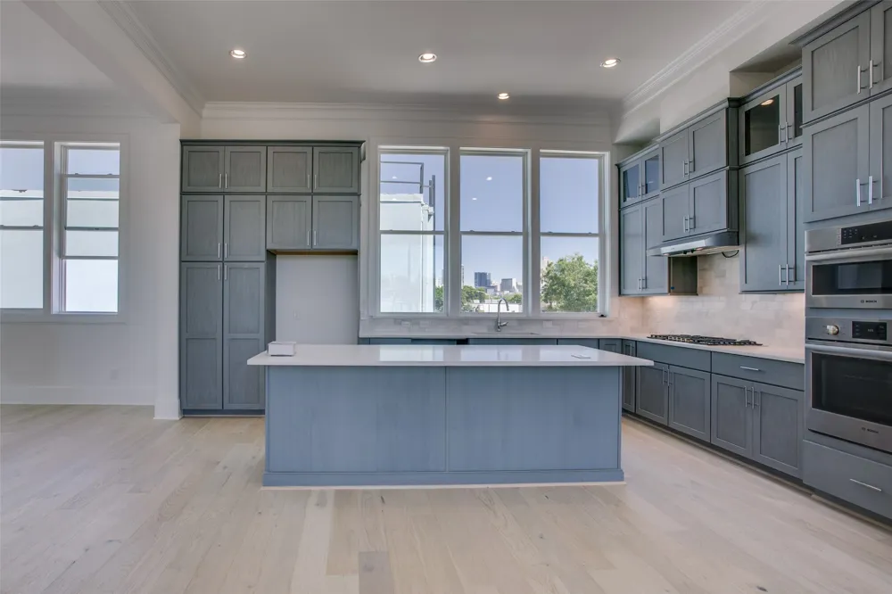 215 Carroll Street Fort Worth, TX 76107