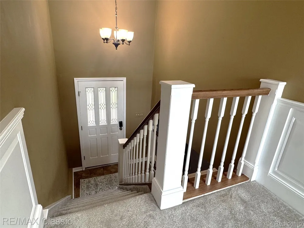 1508 LAKEVIEW DRIVE Wolverine Lake Village, MI 48390