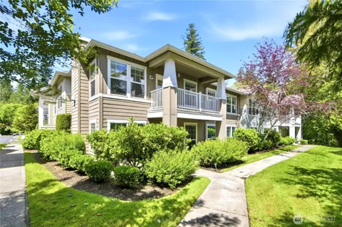 22669 NE Alder Crest Drive #201