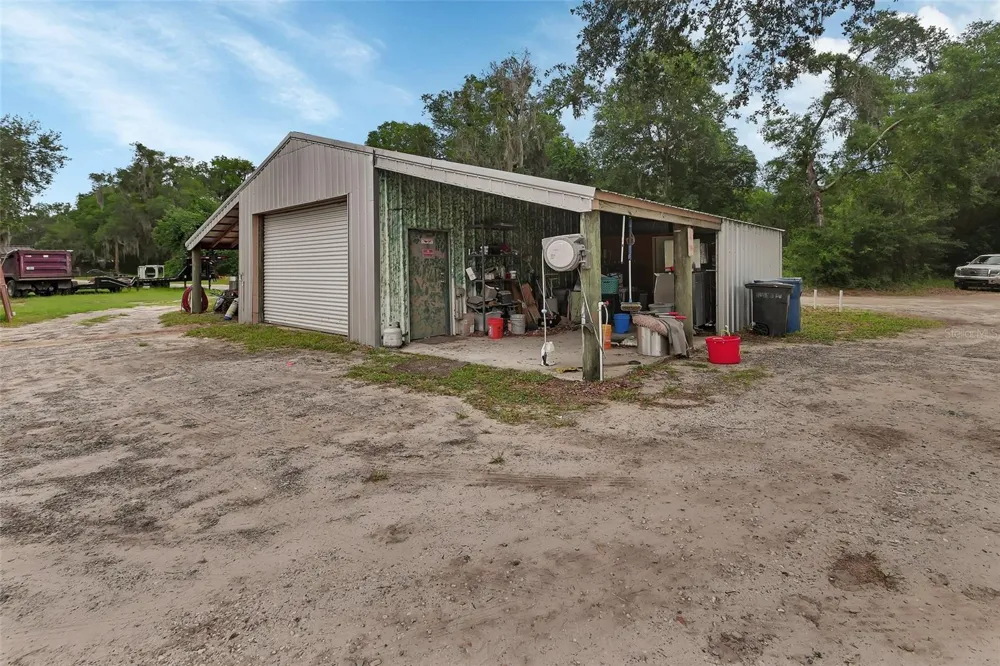 4940 STATE ROAD 11 De Leon Springs, FL 32130