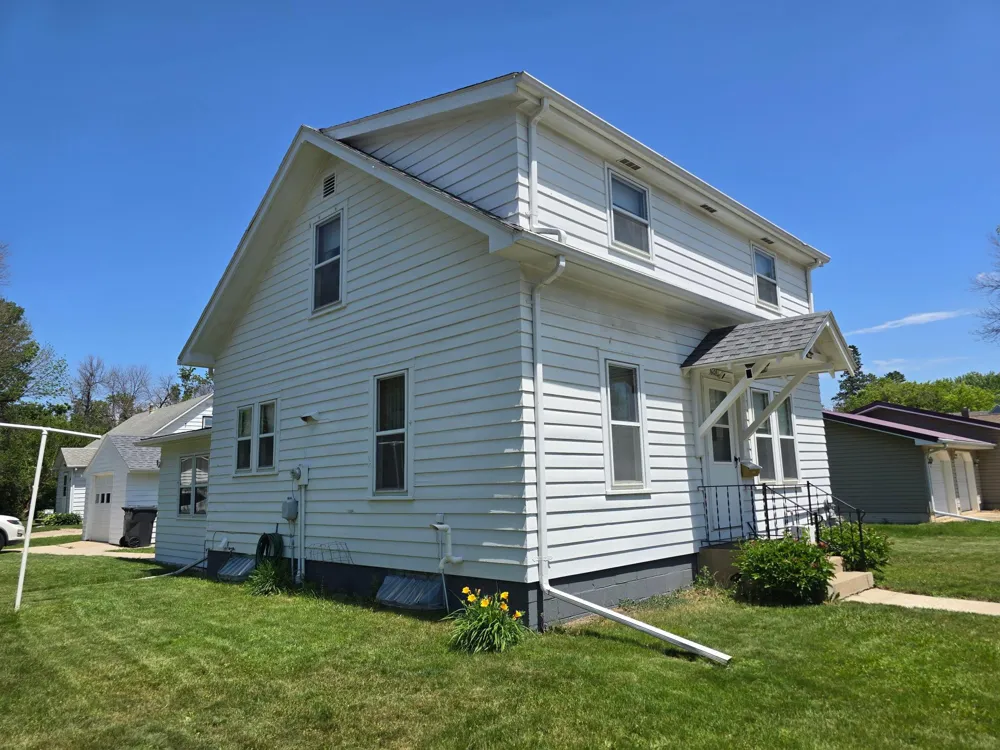 1601 Murray Avenue Worthington, MN 56187
