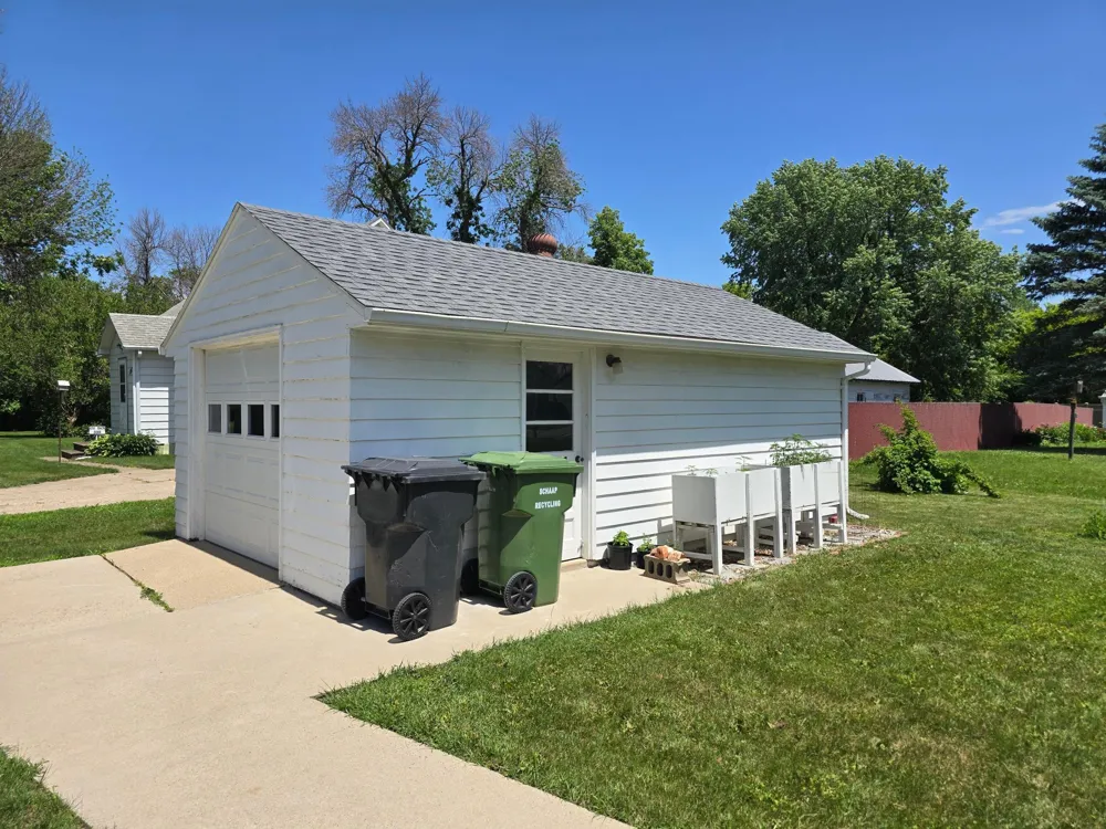 1601 Murray Avenue Worthington, MN 56187