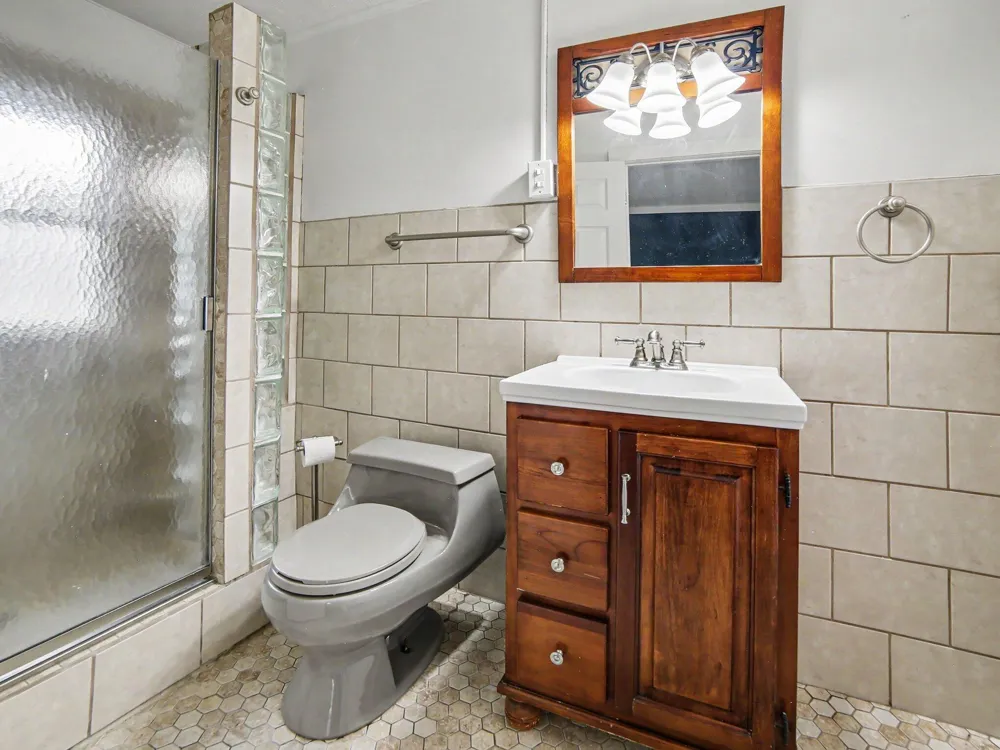 1358 Lakeshore Drive Ludington, MI 49431