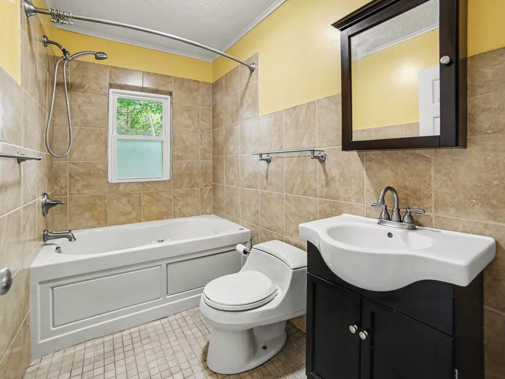 1358 Lakeshore Drive Ludington, MI 49431