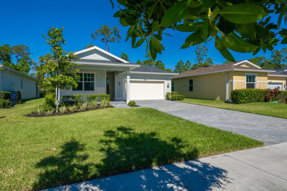460 Veridian Circle NW Palm Bay, FL 32907