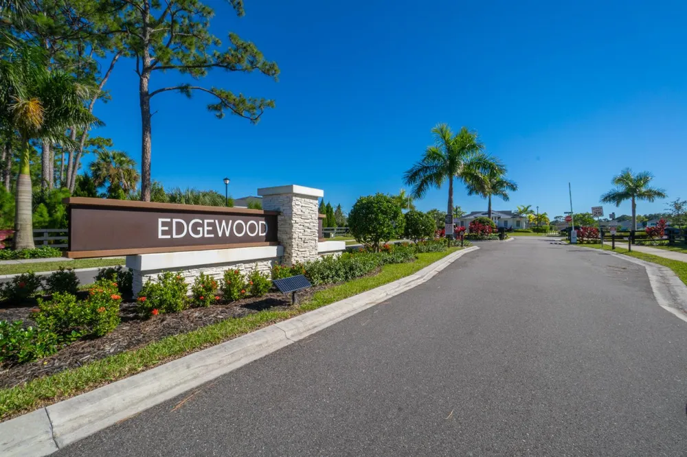 460 Veridian Circle NW Palm Bay, FL 32907