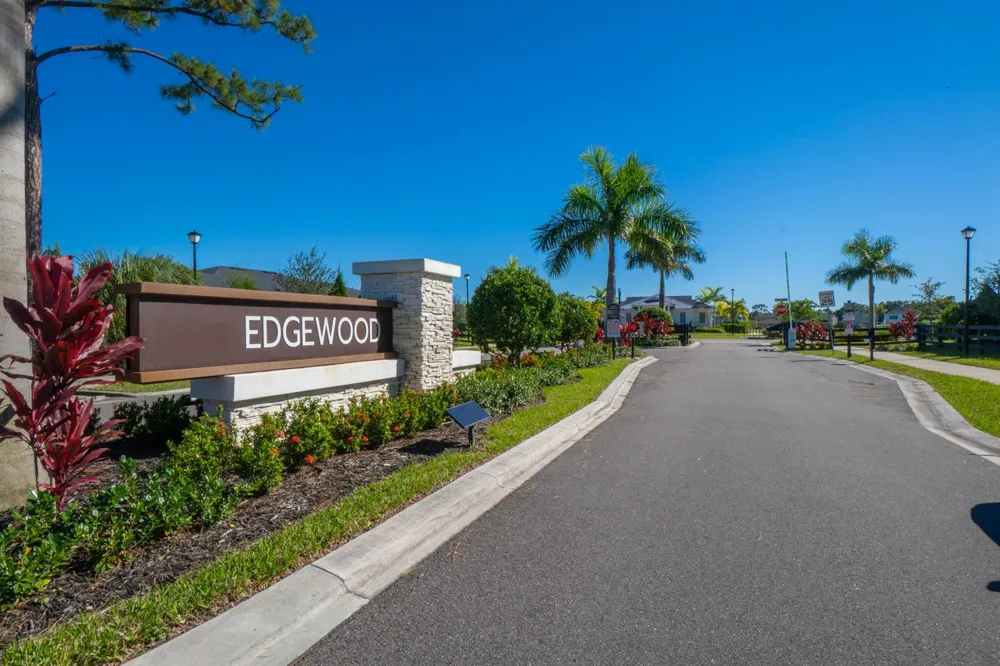 460 Veridian Circle NW Palm Bay, FL 32907