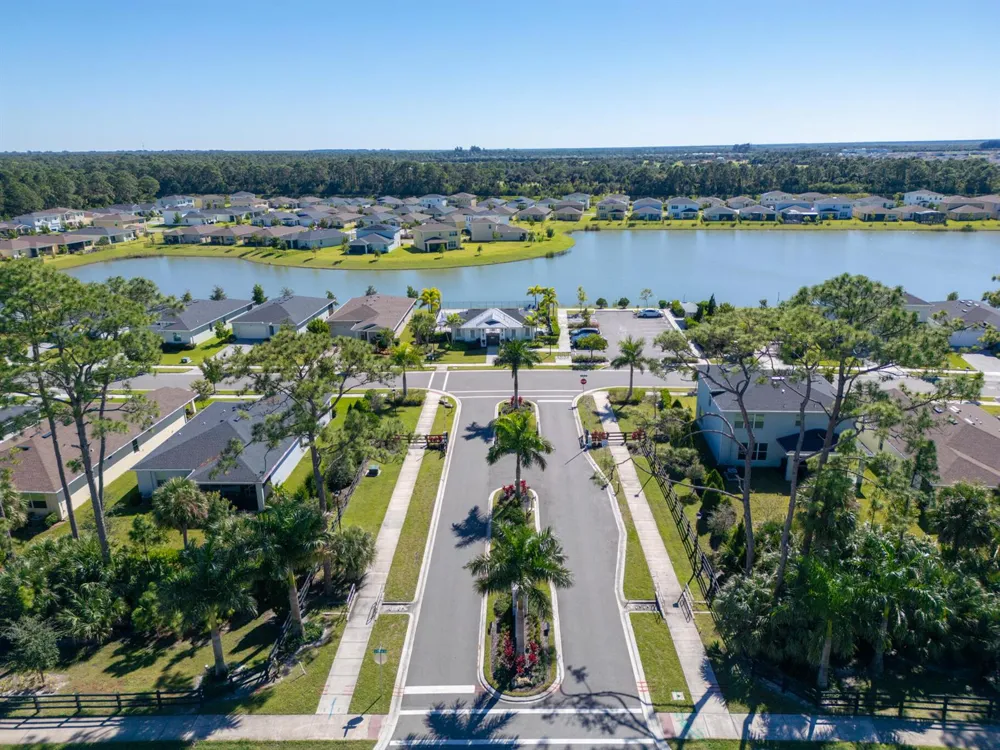 460 Veridian Circle NW Palm Bay, FL 32907