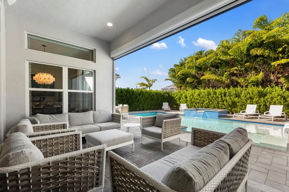 9831 Great Barrier Trail Boynton Beach, FL 33473