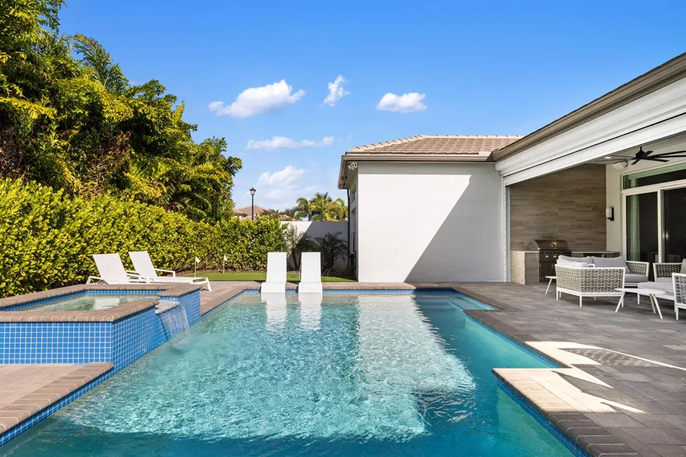 9831 Great Barrier Trail Boynton Beach, FL 33473