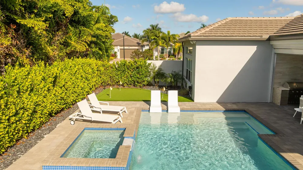 9831 Great Barrier Trail Boynton Beach, FL 33473