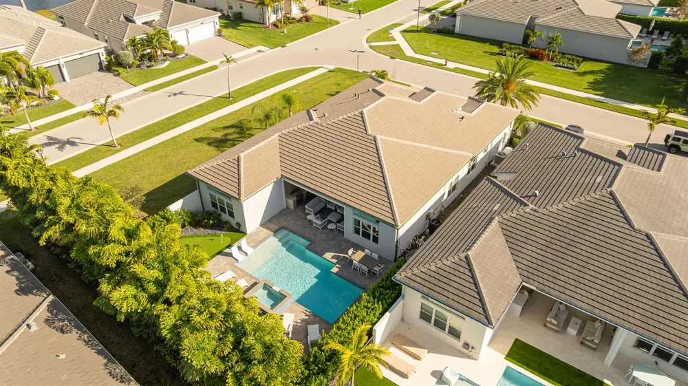 9831 Great Barrier Trail Boynton Beach, FL 33473