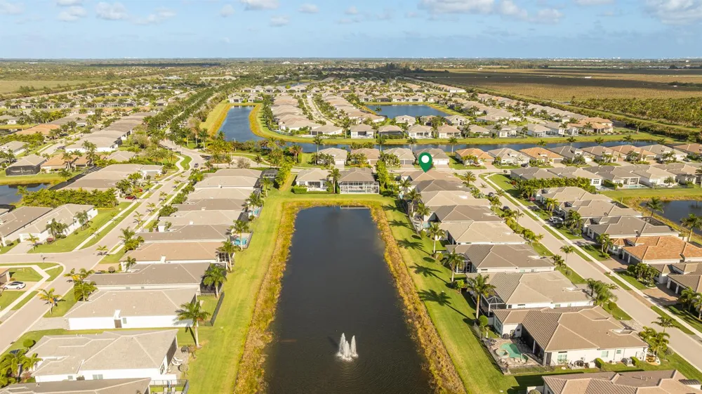 9831 Great Barrier Trail Boynton Beach, FL 33473
