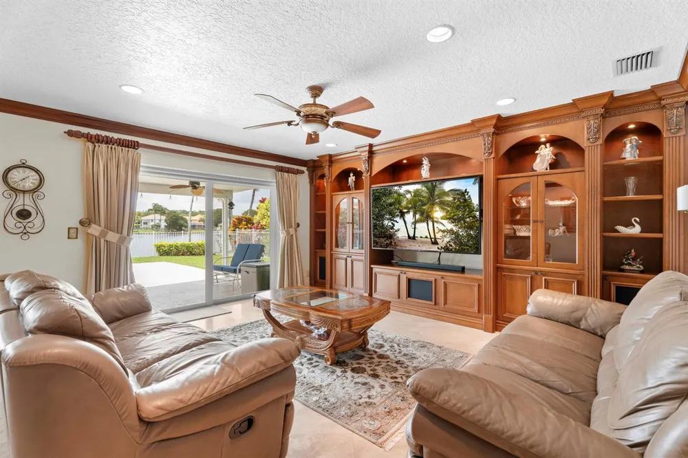 3342 Amsterdam Avenue Cooper City, FL 33026