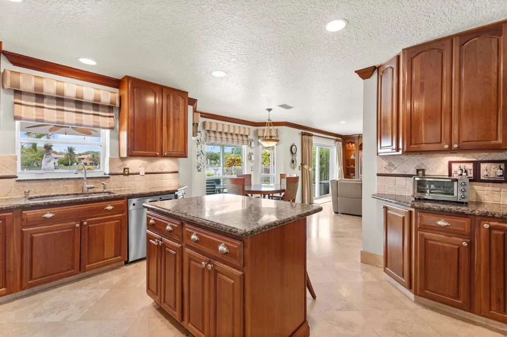 3342 Amsterdam Avenue Cooper City, FL 33026