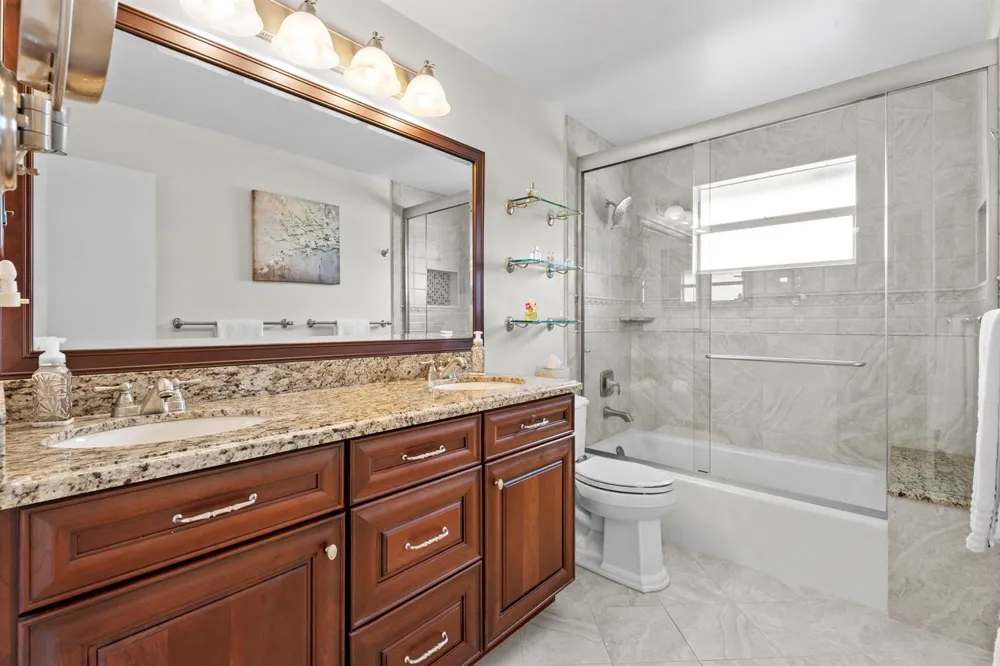 3342 Amsterdam Avenue Cooper City, FL 33026