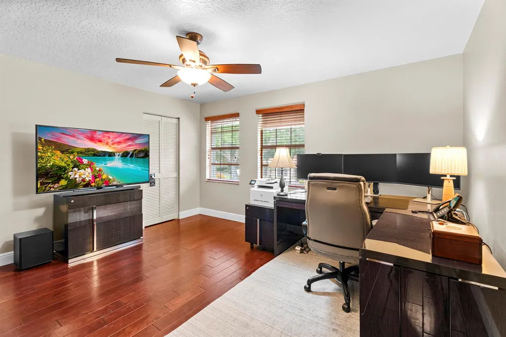 3342 Amsterdam Avenue Cooper City, FL 33026