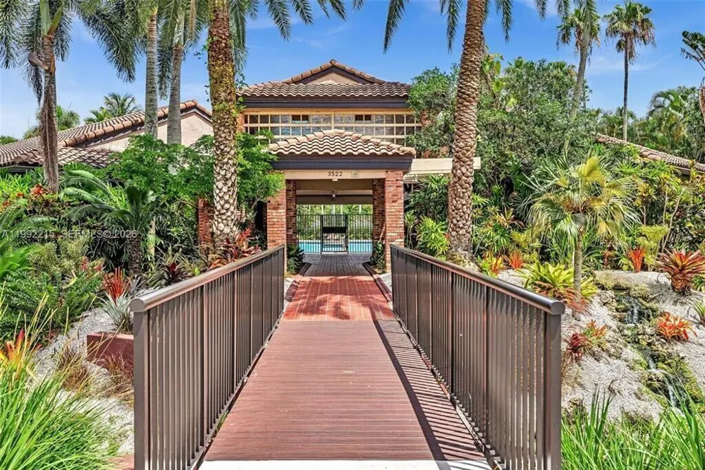 3342 Amsterdam Avenue Cooper City, FL 33026